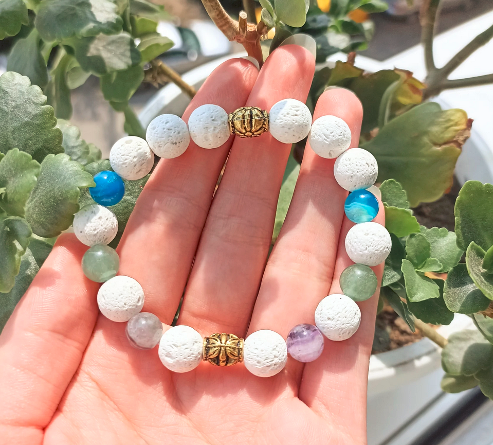 кристали, камъни, гривни, бижута, лава